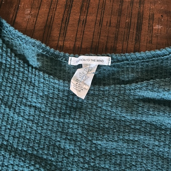 Caution to the Wind Dark Teal Cropped Ribbed Short Sleeve Blouse - Picture 2 of 3